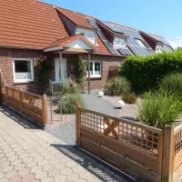 Ferienhaus Rasmussen، فندق في تونينغ