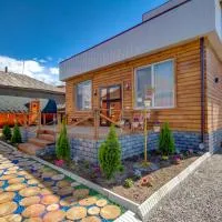 Hillside Karakol B&B、カラコルのホテル