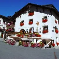 Relais & Châteaux Schlosshotel Chastè - Scuol Tarasp, hotell i Tarasp