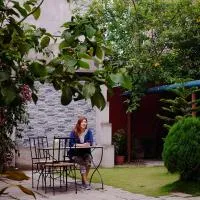 Bodhi Guest House, ξενοδοχείο σε Baudhatinchule