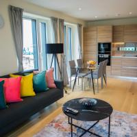 Thames View 2 Bed Apartment With Balcony