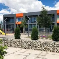 Гостевой Комплекс ARTек، فندق في Tamchy