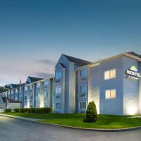 Microtel Inn & Suites by Wyndham Pittsburgh Airport, hotel in Robinson Township