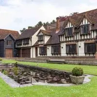 Great Hallingbury Manor & Lodges London Stansted, hotel in Bishops Stortford