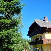 Haus Untermühle, hotel a Mariapfarr