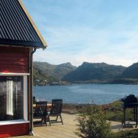 Two-Bedroom Holiday home in Bøstad, hotel in Tangstad