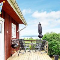 4 person holiday home in rj ng, hotell i Årjäng