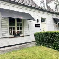 Maison Blanche, Hotel in Wielsbeke