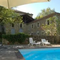 Le Cozy, hotel u gradu Saint-Jean-Poutge