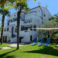 Apartmani Auer, hotel a Pješčana Uvala
