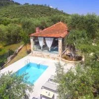 villa Santa Marina, хотел в Makryámmos