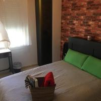 Beach, City & Gibraltar (Shared Apartment)