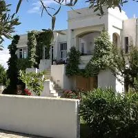 Lovely apartm.near airport, Hotel in Kardiá