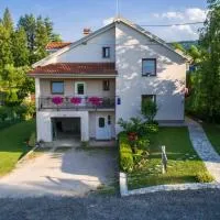 Breza Guesthouse, отель в городе Слунь