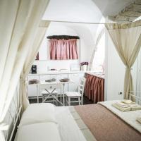 HOME 5 - Arco Antico, hotel a Putignano