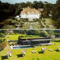 Château du Clair de Lune - Boutique Luxury Hotel، فندق في بياريتز