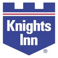 Knights Inn Colonial Fireside Inn، فندق في بيمبروك