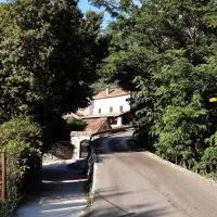 Apartments Lanmari, hotel a Risan