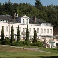 Domaine et Golf de Vaugouard - La Maison Younan, готель у місті Fontenay-sur-Loing