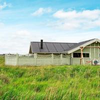 Amazing Holiday Home in R m with Sauna, hotel in Bolilmark