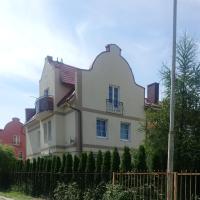 Apartments na Portovom 9, hotel in Pionerskiy