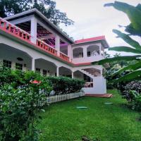 Polish Princess Guest House: Port Antonio şehrinde bir otel