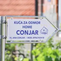 CONJAR, מלון בSaborsko