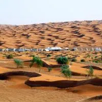 Camp Mars โรงแรมในดูซ
