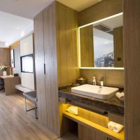 Atour Hotel Guiyang Future Ark, hotel near Guiyang Longdongbao International Airport - KWE, Guiyang