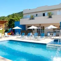 Atena Praia Hotel، فندق في بويكوكانجا