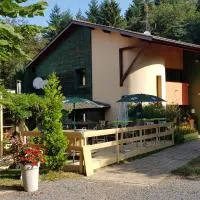 Le Pavillon, hotel u gradu 'Cours la Ville'