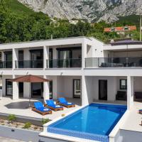Holiday home E, hotel in Bast