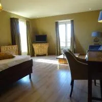 Augusta Hotel: IJmuiden şehrinde bir otel