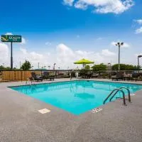 Quality Inn Cullman I-65 Exit 310, хотел в Кълман