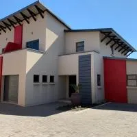 66 Dorp Street Apartment, hotel u gradu 'Polokwane'