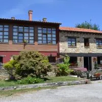 Oles में, होटल Apartamentos Rurales La Cirigüeña