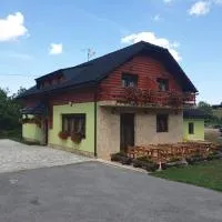 Plitvice Rooms, hotel a Smoljanac