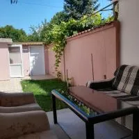 Guest House Krasi, hotel din Ovoshtnik