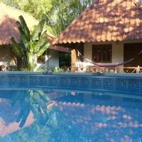 Naturalmente Boutique Bungalows y Cocina Mediterránea, отель в городе Лас-Лахас