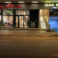 Slive Hotel, hotel in Surin