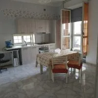 TO & GI, hotel en Striano