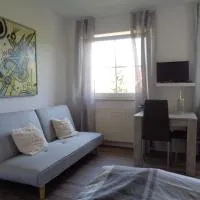 Studiozimmer an den Leineauen, hotelli kohteessa Arnum