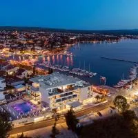 Luxury Hotel Riva, hotel em Malinska