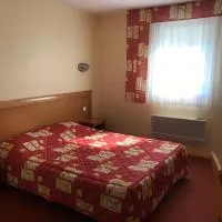 Massiac में, होटल Hôtel La Colombiere Cantal