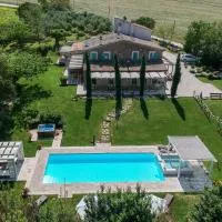 Le Maraclà Country House, хотел в Йези