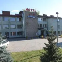 Hotel Dunajec โรงแรมในZgłobice