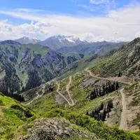 Yurt Camp Ali-Nur, Lake Song-Kul , Kyrgyzstan, Юрточный лагерь Али Нур, на берегу озера Сон Кол, hotel v mestu Song-Kul