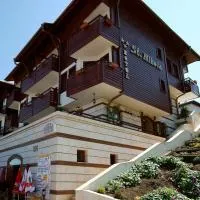 Family Hotel Saint Nikola، فندق في نيسيبار