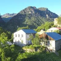 Ciuri's Guesthouse, hotel v destinaci Zhabeshi