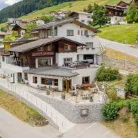 Walter's Bed&Breakfast, hotel di Assling
